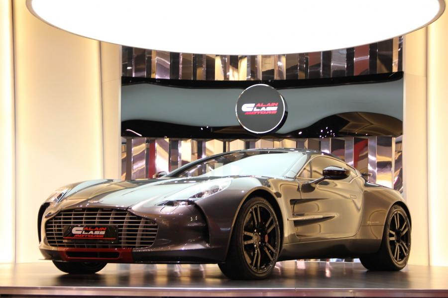  Aston Martin One-77 by Q 2011 года  (фото 28 из 44)